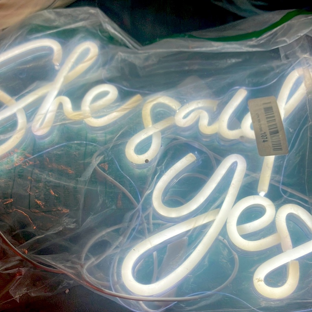 She Said Yes !! Led Neon Light Up Sign Propose Engagement Wall Decor